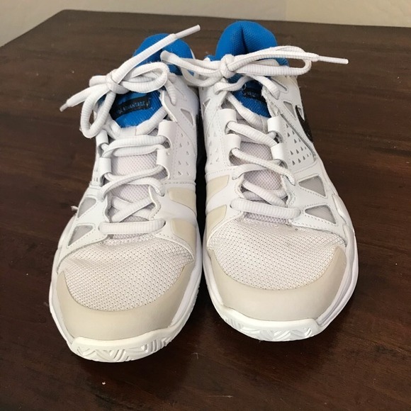 Nike Mens Air Vapor Advantage Athletic Shoes White 599359 044 Lace Up Low Top 7M